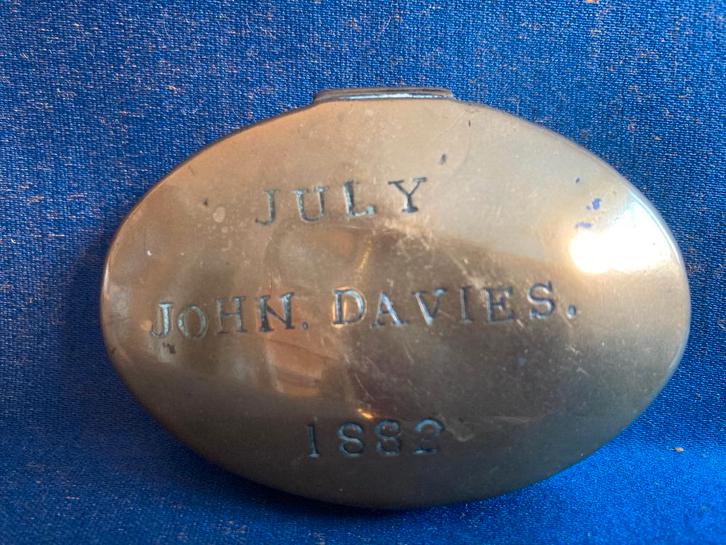 WD-023 Antieke koperen snuff doosje, Wales, 1882, Antiek en Kunst, Antiek | Koper en Brons, Koper, Ophalen of Verzenden