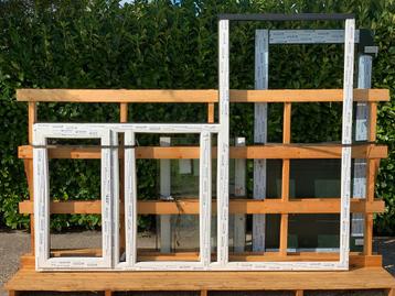 Nieuw Kunststof Deurkozijn met Ramen beschikbaar voor biedingen