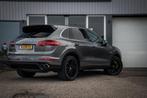 Porsche Cayenne 3.0 S E-Hybrid OrgNL Dealer-ond Bose 21'' Le, Te koop, Zilver of Grijs, Gebruikt, 750 kg