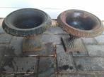 Twee schalen op sokken, tuindecoratie,decoratie, Ophalen, Gebruikt