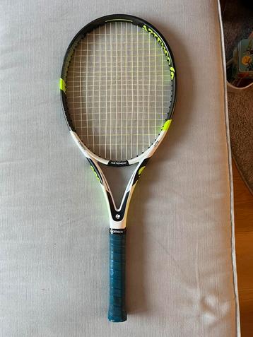 Artengo tennis racket beschikbaar voor biedingen