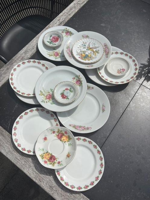 Mix & match wit porselein roze bloem goud bordjes,vintage, Antiek en Kunst, Antiek | Servies los, Ophalen of Verzenden
