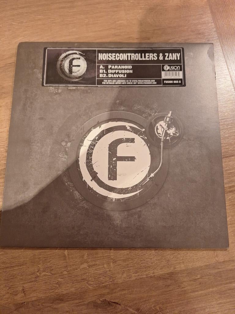 Noisecontrollers &zany paranoid/diffusion/diavoli, Ophalen of Verzenden, Gebruikt, Overige formaten