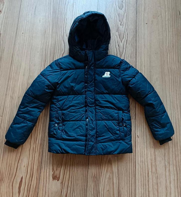 Vingino winterjas Jongen - Maat 128 - zwart, Kinderen en Baby's, Kinderkleding | Overige, Zo goed als nieuw, Jongen of Meisje