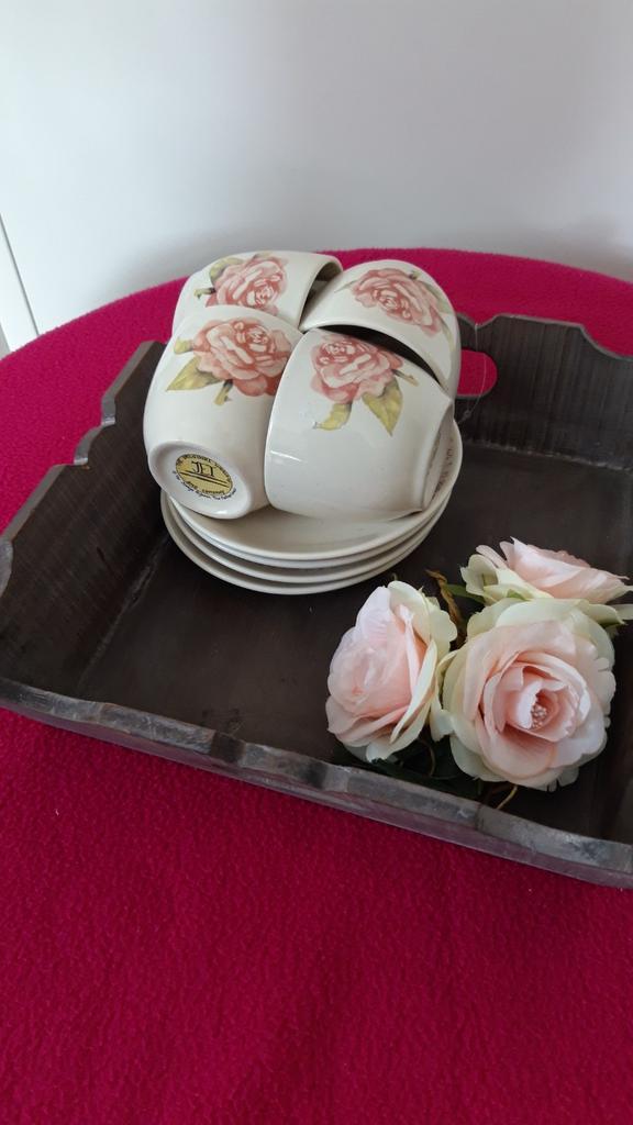 Jet by TerSteege kop en schotels (4 stuks), Huis en Inrichting, Keuken | Servies, Zo goed als nieuw, Kop(pen) en/of Schotel(s)