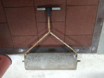 Gazonwals 90cm breed en 31cm doorsnede 114 m lang beschikbaar voor biedingen