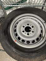 Mercedes Sprinter velgen en banden 235/65/16R, Auto-onderdelen, Banden en Velgen, Ophalen, 16 inch, 235 mm, Band(en)