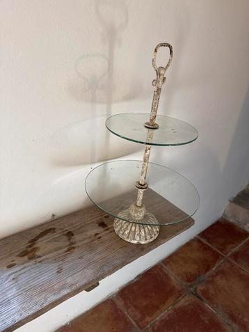 Vintage Glazen Etagère (57 cm hoog) beschikbaar voor biedingen
