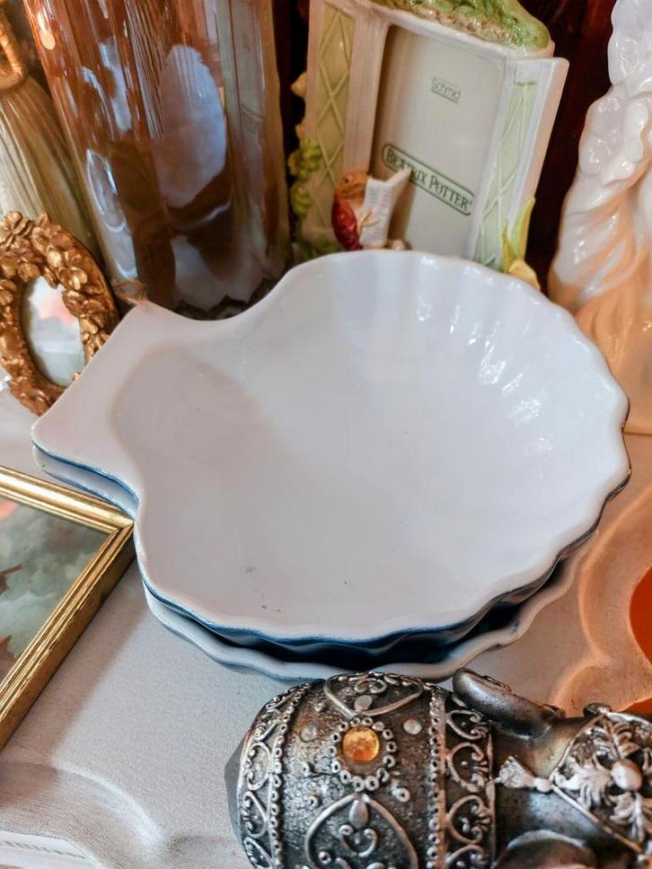 Vintage Porseleinen Schelp Schaal, Antiek en Kunst, Antiek | Schalen, Ophalen of Verzenden
