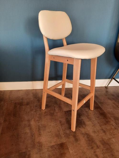 set barkrukken, Huis en Inrichting, Barkrukken, Nieuw, 60 tot 90 cm, Hout, 2 krukken, Met voetsteun, Ophalen