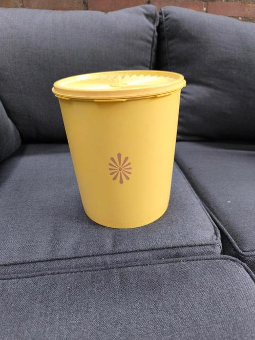 Tupperware Servalier Voorraaddoos - Geel, Huis en Inrichting, Keuken | Tupperware, Gebruikt, Bus of Trommel, Geel, Ophalen of Verzenden