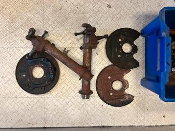 Triumph TR7 voorpoten en ophanging delen beschikbaar voor biedingen