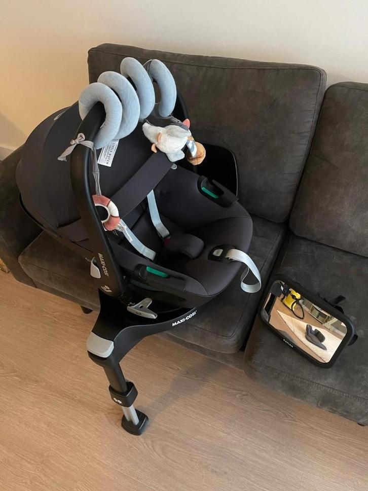 Maxicosi - Pebble360 - maxicosi + base + spiegel + speeltjes, Kinderen en Baby's, Autostoeltjes, Zo goed als nieuw, Maxi-Cosi