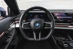 BMW 5 Serie Touring 550e xDrive M Sport Automaat / Trekhaak, Gebruikt, Blauw, Origineel Nederlands, Hybride Elektrisch/Benzine