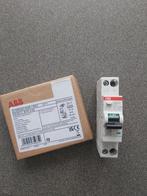 Nieuwe abb aardlekautomaten DS301C, Ophalen, Nieuw