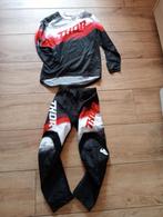 Thor motorcross pak broek en shirt zwart rood 10 jaar / 134, Motoren, Kleding | Motorkleding, Motorcrosskleding, Ophalen of Verzenden