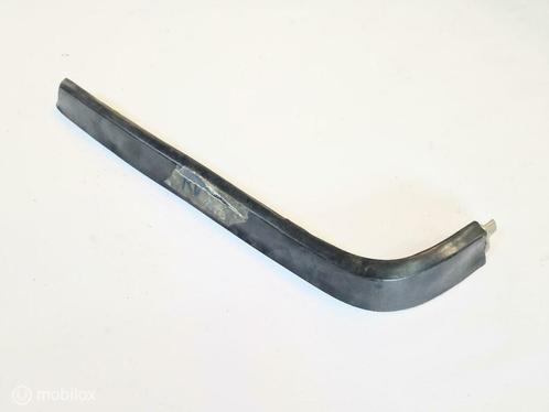 Sierlijst bumper rechtsvoor Volvo 240 260 81- 1372333, Auto-onderdelen, Carrosserie en Plaatwerk, Volvo, Gebruikt, Ophalen of Verzenden