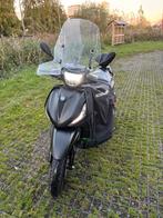 Beverly 400 Deep Black 2024 15.000KM Garantie, Scooter, Particulier, 399 cc, Sportuitlaat