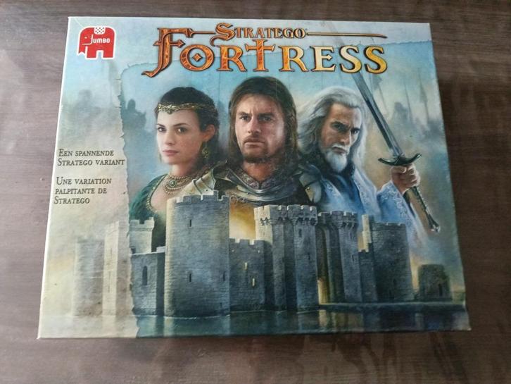 Stratego Fortress - Jumbo, Hobby en Vrije tijd, Gezelschapsspellen | Bordspellen, Zo goed als nieuw, Een of twee spelers, Ophalen of Verzenden