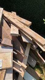 Nog goede stukken hout ( stukken van max 2 mtr gratis, Tuin en Terras, Ophalen, Gebruikt, Planken