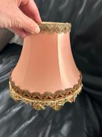 Vintage Roze Lampenkap met Franjes, Huis en Inrichting, Lampen | Lampenkappen, Gebruikt, Wit, Ophalen of Verzenden, Overige vormen