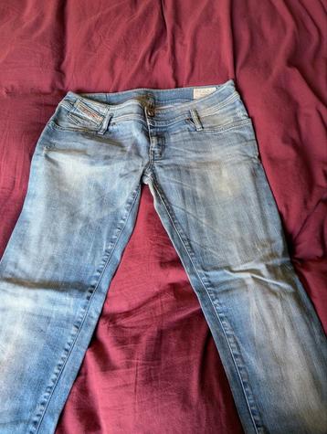 Diesel Jeans Dames W31 L32 beschikbaar voor biedingen
