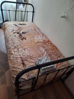 Te koop eenpersoons bed, Huis en Inrichting, Slaapkamer | Bedden, Ophalen, Eenpersoons, Zwart, Zo goed als nieuw