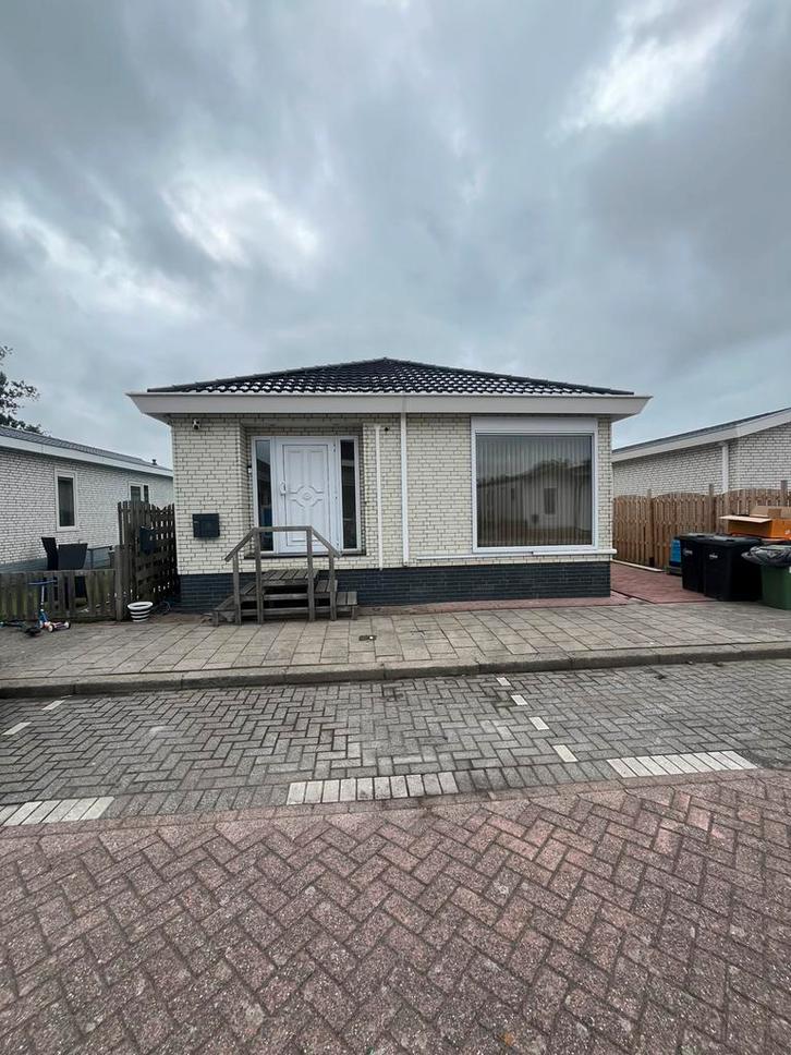 Luxe en Totale Gerenoveerde Woonwagen / Chalet – 17x7m –, Huizen en Kamers, Recreatiewoningen te koop, Den Haag, Overige soorten