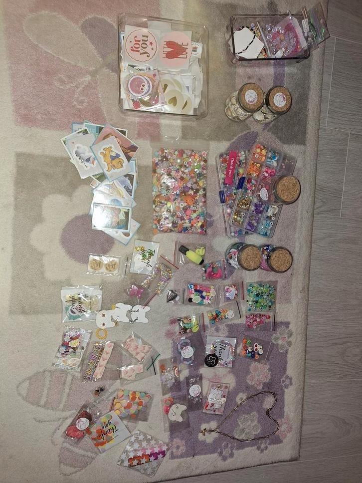 Grote partij kralen en accessoires voor sieraden, Hobby en Vrije tijd, Kralen en Sieraden maken, Gebruikt, Kraal, Verzenden
