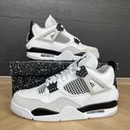 Jordan 4 Military Black maat 29.5 NIEUW, Kleding | Heren, Schoenen, Ophalen of Verzenden, Nieuw, Wit