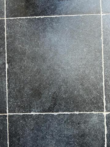 Natuurstenen tegels Harapa 60x60x1,8 kleur antraciet 