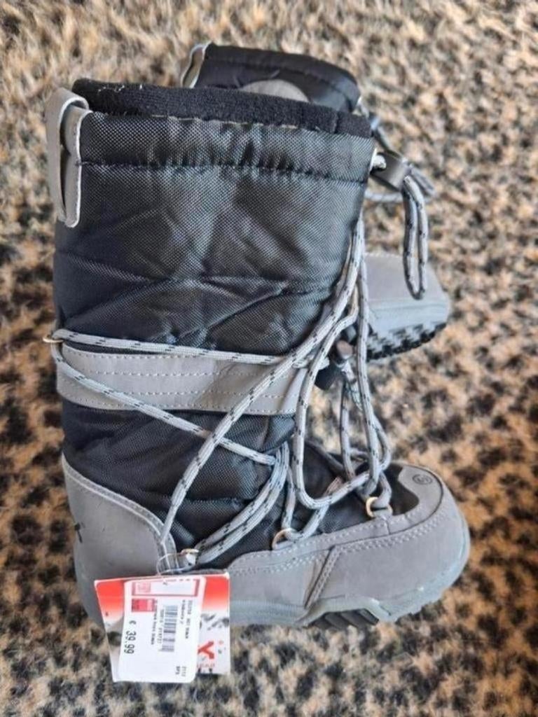Nieuwe Perry Perry sneeuwboots maat 31/32, Ophalen, Perry Perry, Nieuw, Laarzen