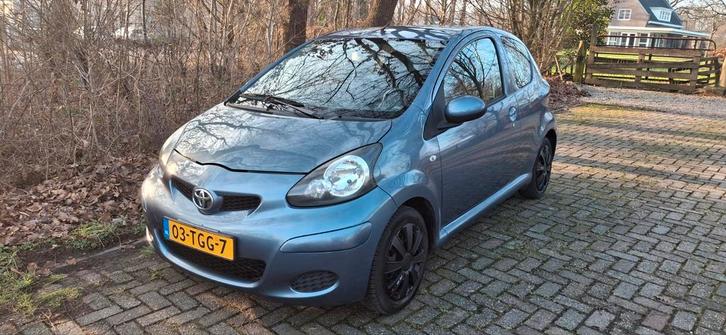 Toyota Aygo 2009 .airco. Car play .nwe apk, Auto's, Toyota, Particulier, Aygo, Benzine, A, Hatchback, Handgeschakeld, Geïmporteerd
