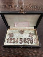 Vintage Zilveren Taart Decoratie Cijfers in Doos, Antiek en Kunst, Ophalen of Verzenden