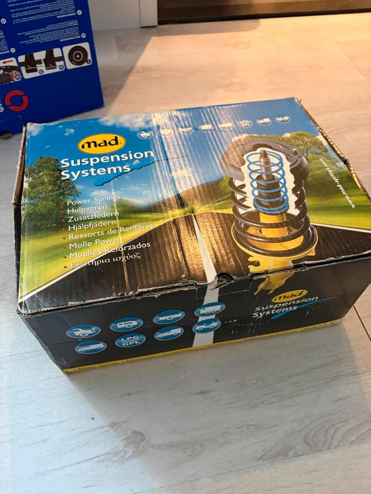 MAD Hulpveren, Auto-onderdelen, Ophanging en Onderstel, Universele onderdelen, Nieuw, Ophalen