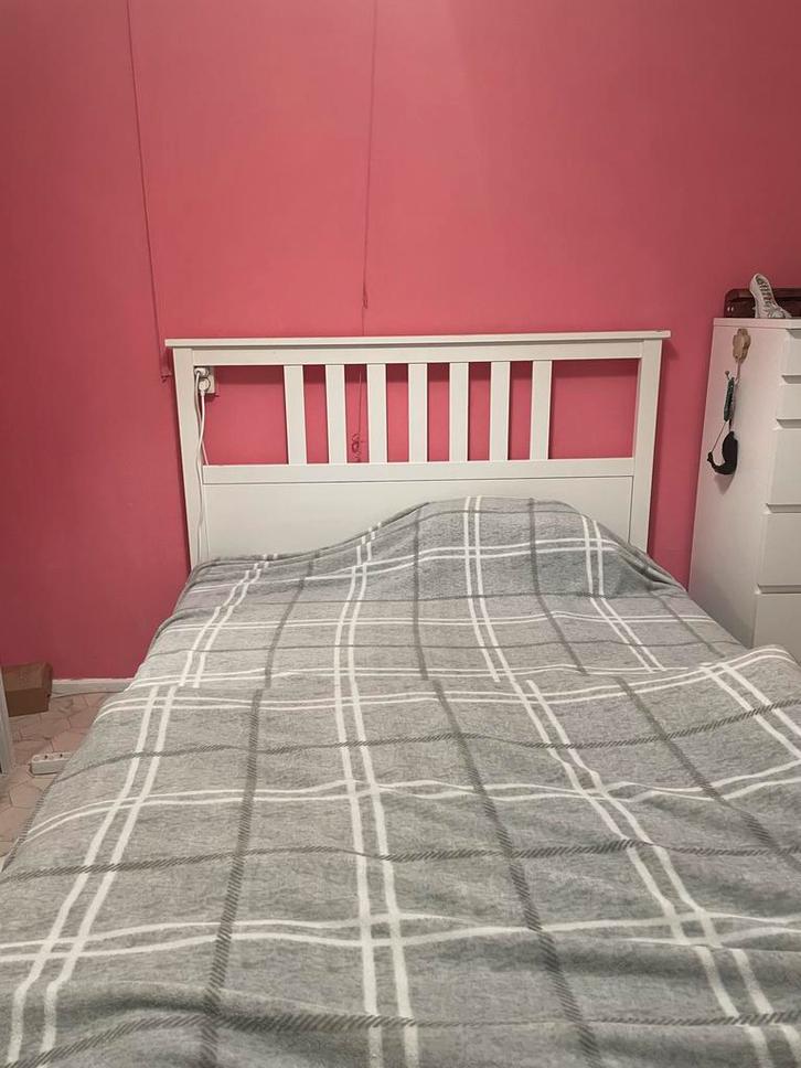 İKEA witte bed & bedbodem, Huis en Inrichting, Slaapkamer | Bedden, Zo goed als nieuw, Tweepersoons, 140 cm, 200 cm, Hout, Wit