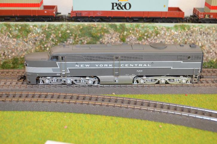 marklin ho newyork central, Hobby en Vrije tijd, Modeltreinen | H0, Zo goed als nieuw, Locomotief, Wisselstroom, Märklin, Ophalen of Verzenden