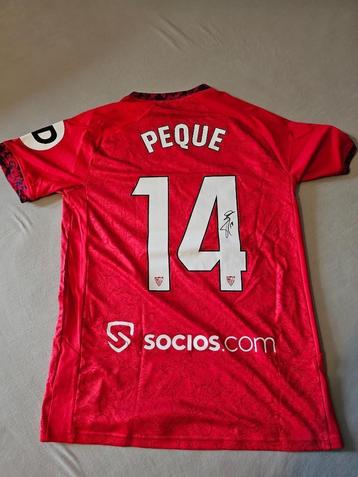 Voetbalshirt Peque (gesigneerd) beschikbaar voor biedingen