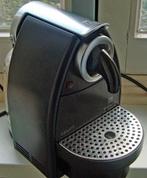 Nespresso Krups Essenza, Witgoed en Apparatuur, Koffiezetapparaten, Ophalen, Afneembaar waterreservoir, Koffiemachine, Zo goed als nieuw
