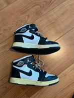 Nike air jordan schoenen maat 33, Kinderen en Baby's, Ophalen of Verzenden, Schoenen