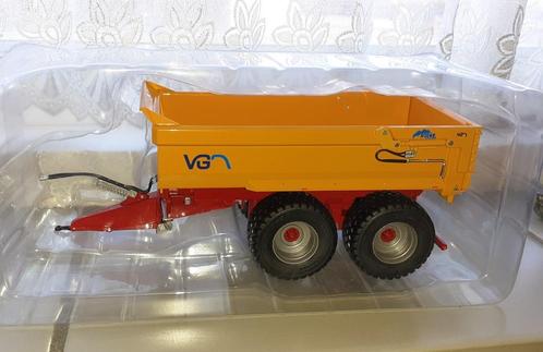 VGM Rocky tipping trailer - AT Collections, Hobby en Vrije tijd, Modelauto's | 1:32, Nieuw, Tractor of Landbouw, Britains, Verzenden