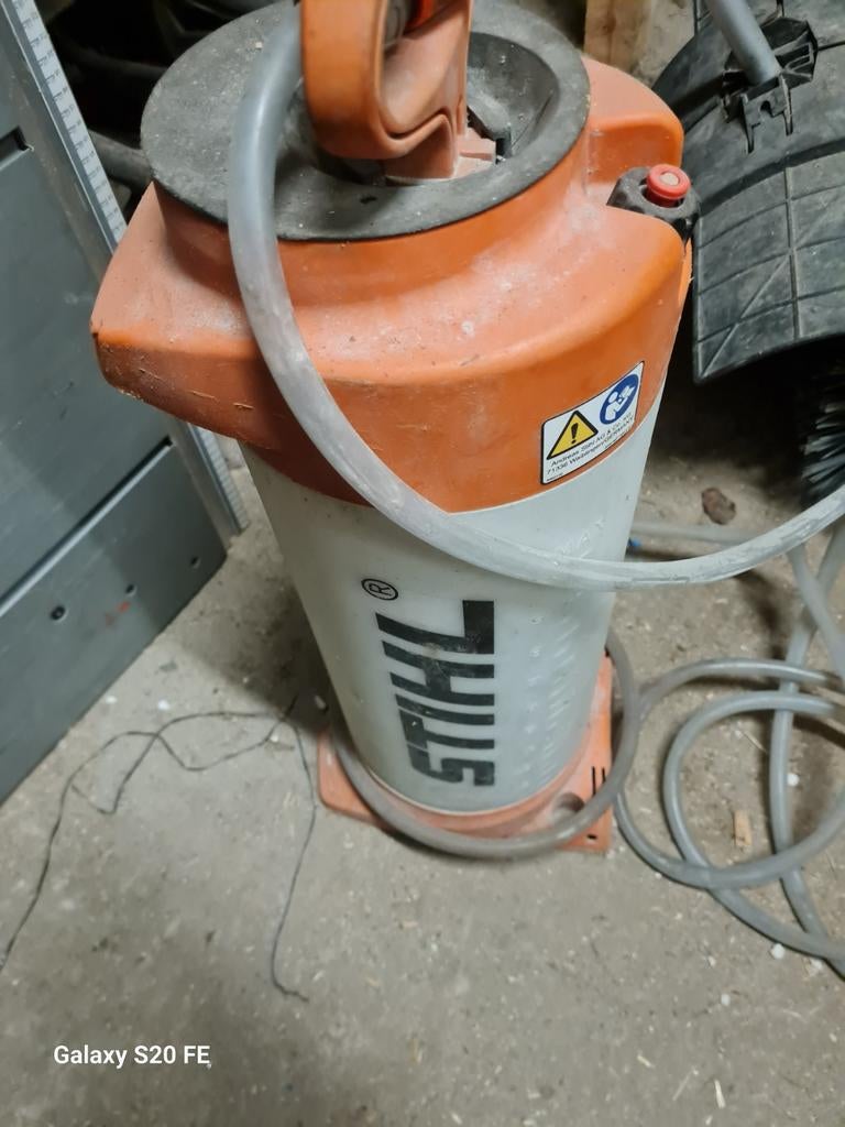 Stihl drukvat, Ophalen