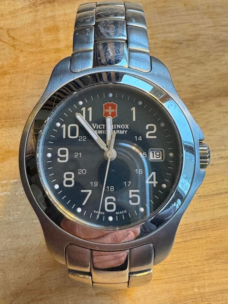 Victorinox Swiss Army Horloge - Stalen band - V25566, Sieraden, Tassen en Uiterlijk, Horloges | Heren, Gebruikt, Polshorloge, Overige merken