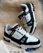 Stoere heren sneaker louis vuitton designer schoenen maat 42, Ophalen of Verzenden, Zo goed als nieuw, Zwart