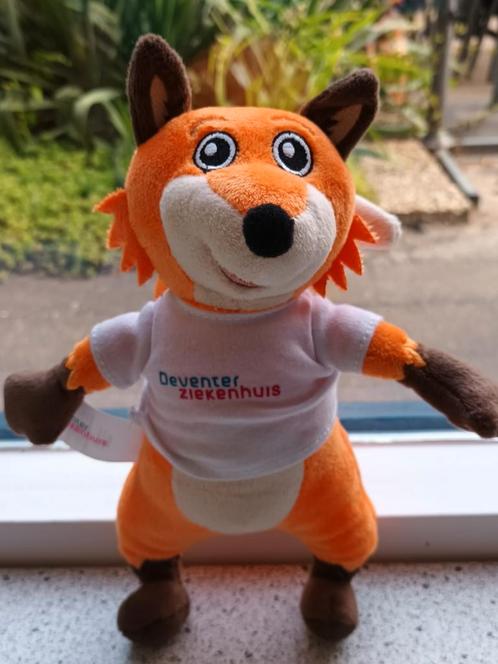 Tos de Vos Deventer Ziekenhuis zacht velours meet ca 25 cm, Kinderen en Baby's, Speelgoed | Knuffels en Pluche, Zo goed als nieuw
