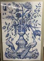 Antiek Tegeltableau bloemvaas Fries van circa anno 1800.