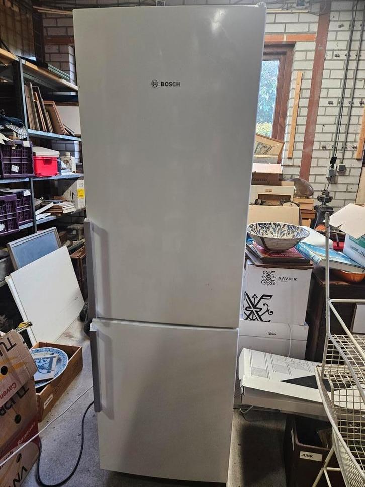 Bosch KGE366W4P koelvries combinatie, Witgoed en Apparatuur, Koelkasten en IJskasten, Zo goed als nieuw, Met aparte vriezer, 200 liter of meer