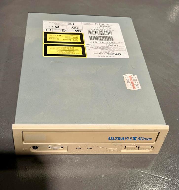 Plextor Ultraplex 40max PX-40TSi SCSI CD-ROM Drive, Computers en Software, Optische drives, Gebruikt, Intern, MacOS, Windows, Cd