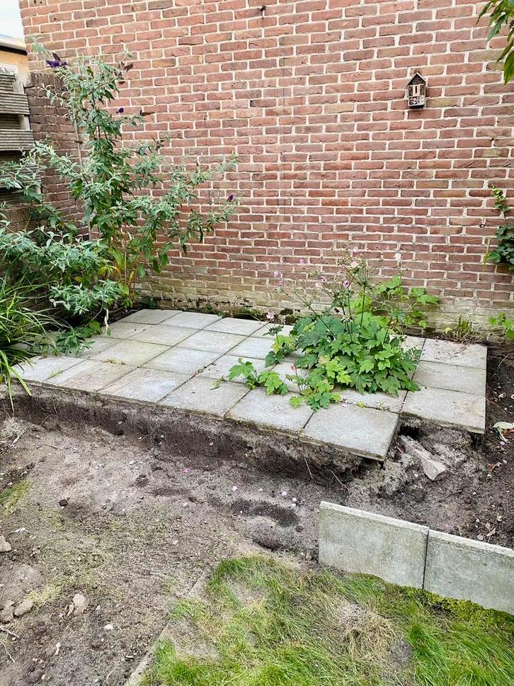 GRATIS zwart zand + tegels (mag apart), Tuin en Terras, Aarde en Mest, Tuinaarde, Ophalen