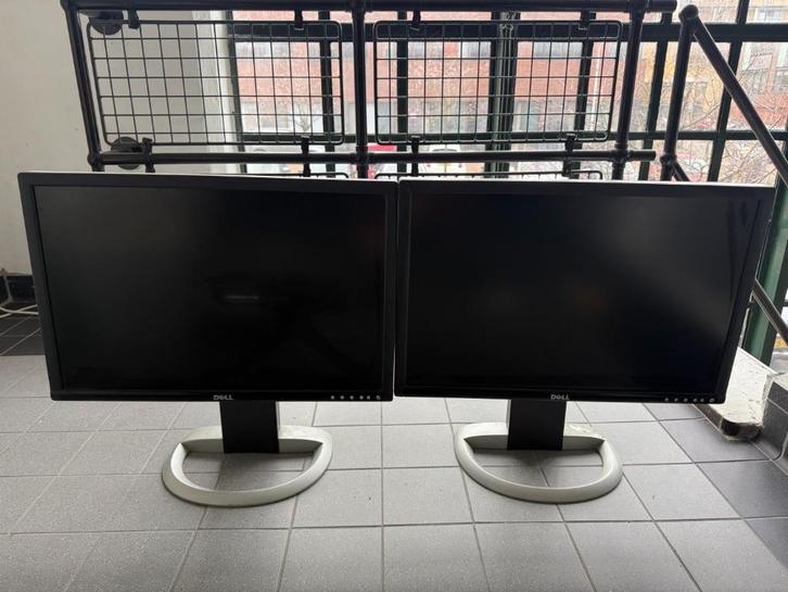 2 x Dell UltraSharp 2409FPW Zwart 24", Computers en Software, Monitoren, Gebruikt, 60 Hz of minder, DVI, HDMI, VGA, IPS, Full HD